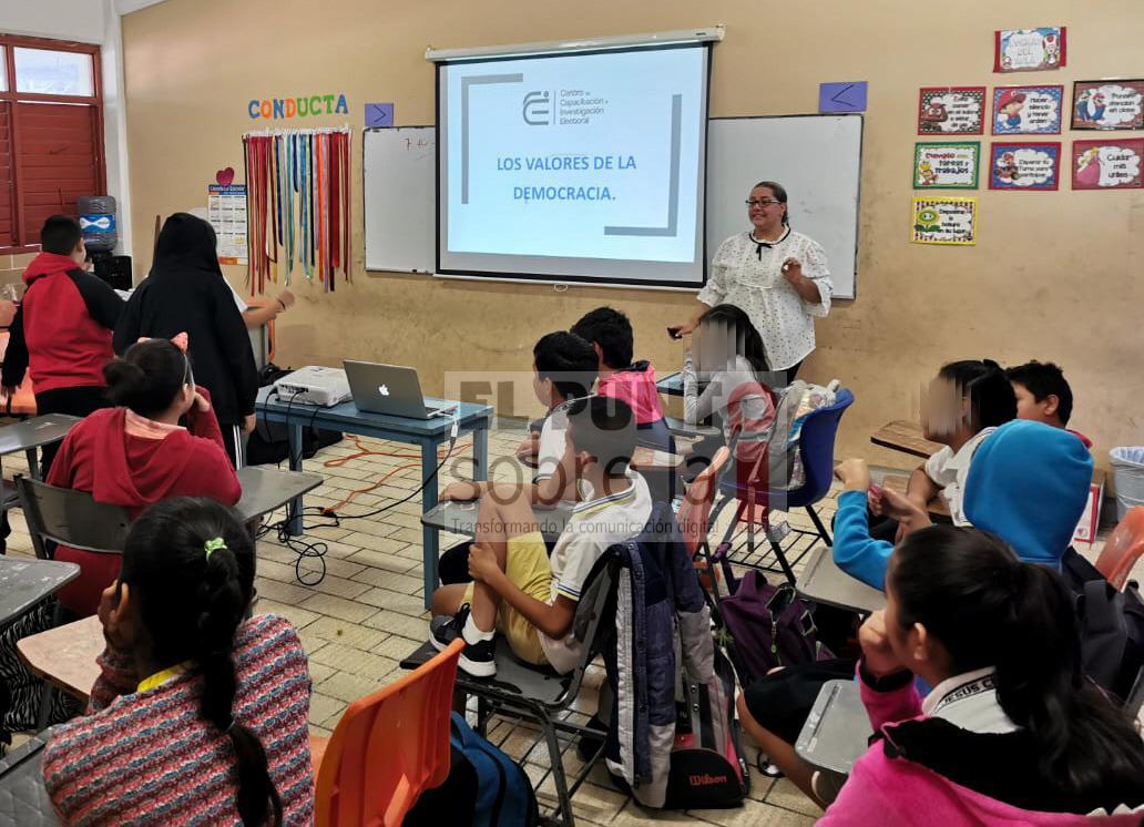 El TEQROO continúa el fomento de los Valores Democráticos en el alumnado de primaria