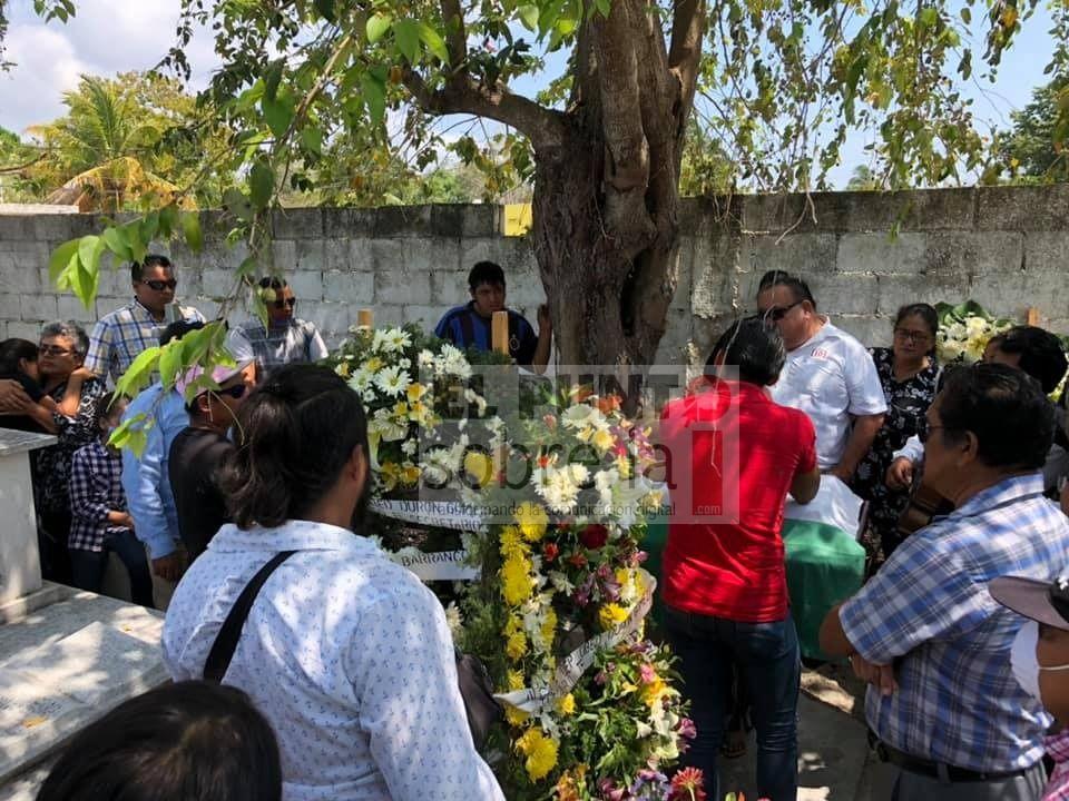 Sepultan al alcalde de Mahahual