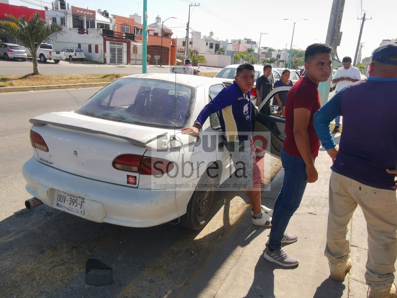 Sujetos en estado de ebriedad provocan accidente