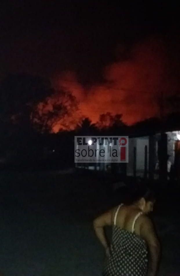 Desalojan familias por incendio en la comunidad David Gustavo