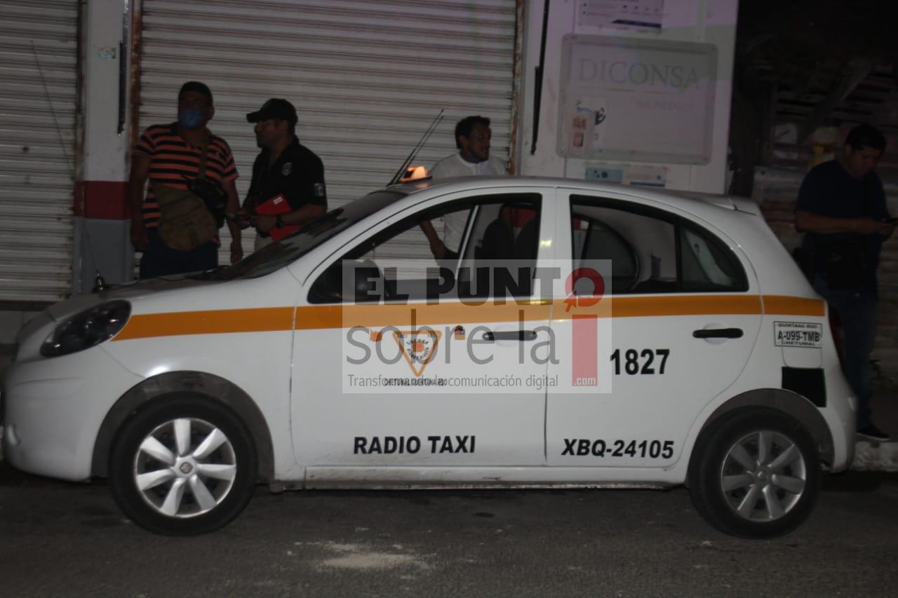Taxistas detienen a asaltante