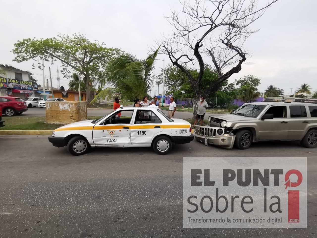 Fuerte accidente sobre la Insurgentes