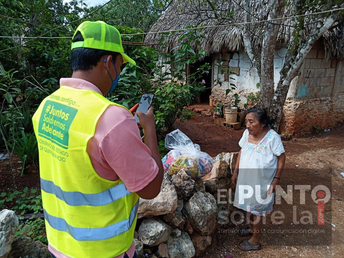 Casa por casa la ayuda alimentaria se distribuye en José María Morelos