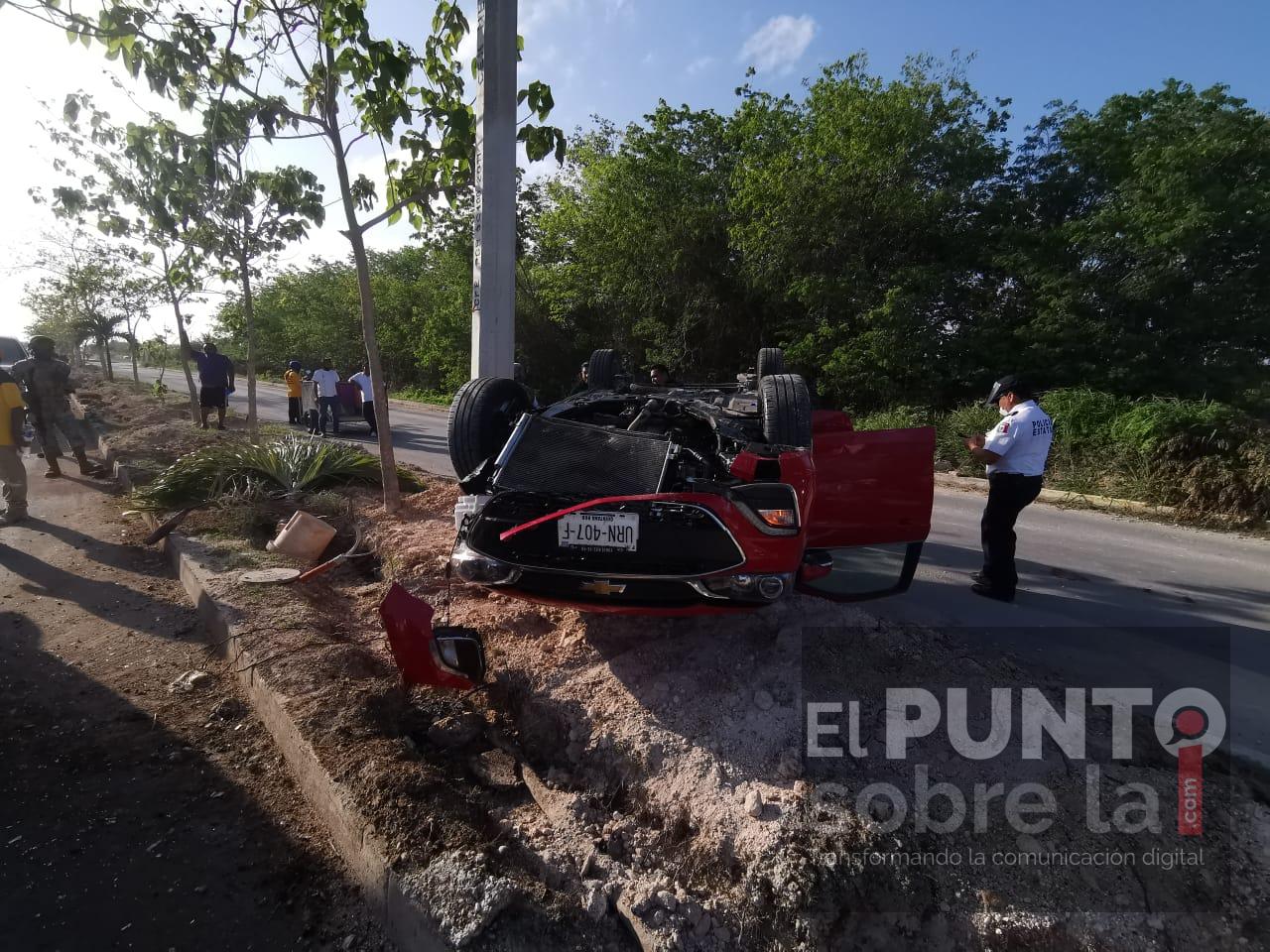 Volcadura deja 4 lesionados