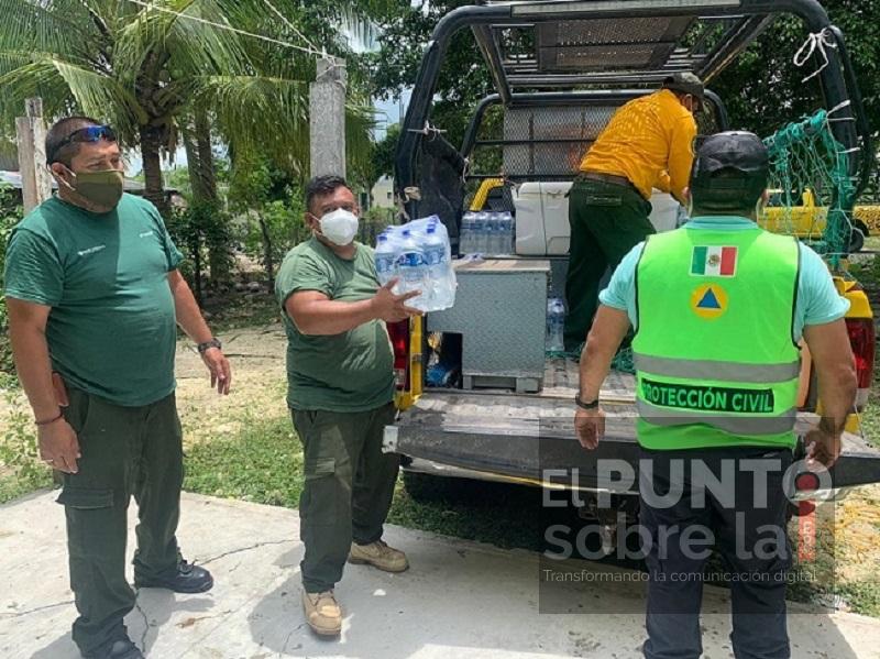 Entrega el Gobierno de Quintana Roo apoyos a familias afectadas por el paso de los fenómenos hidrometeorológicos