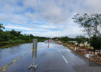 Extreme precauciones, sólo un carril en carretera Escárcega-Chetumal