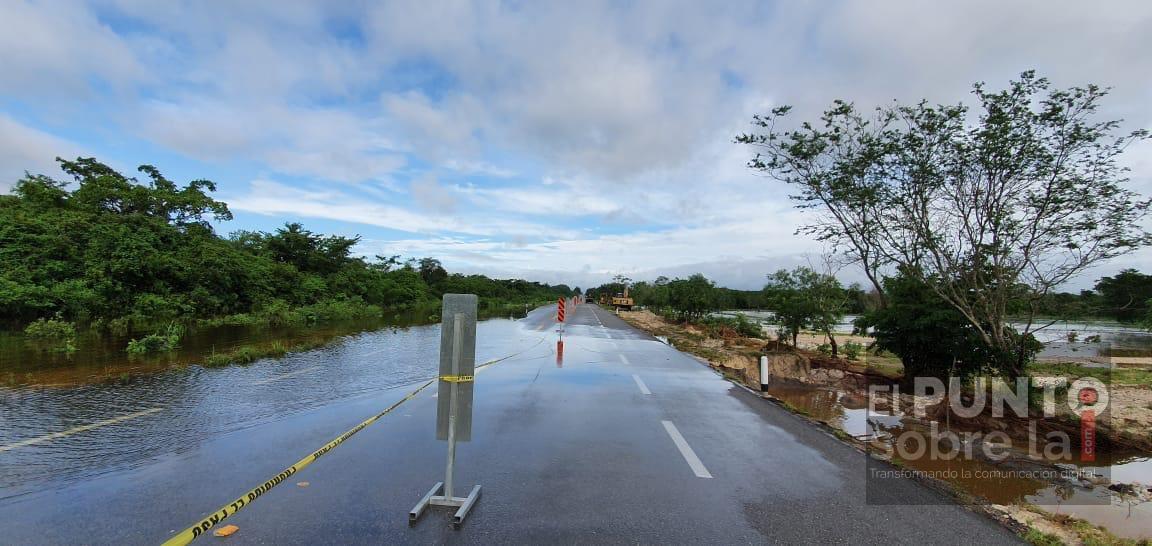 Extreme precauciones, sólo un carril en carretera Escárcega-Chetumal