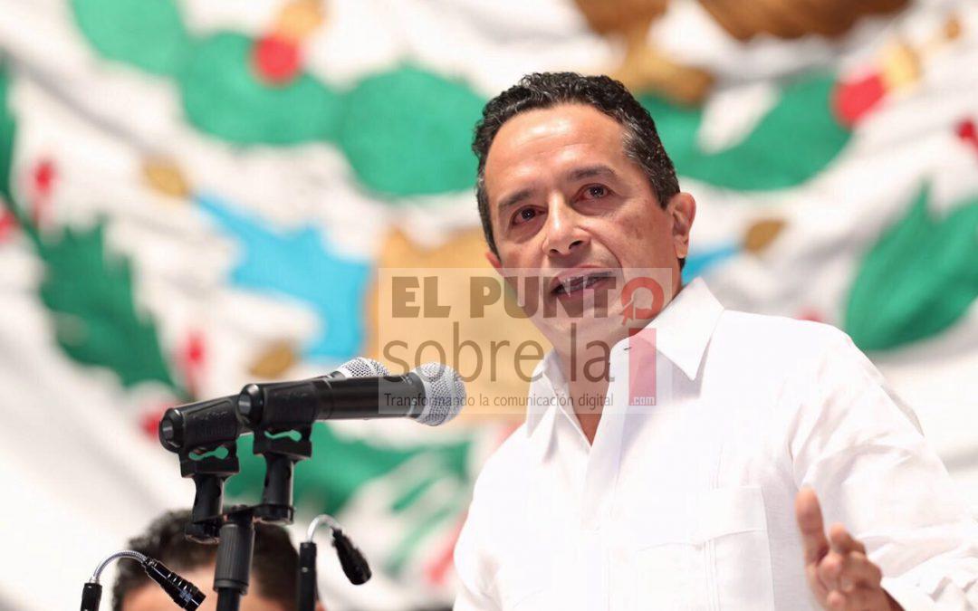 Carlos Joaquín violenta la ley, se pasa por el arco del triunfo al poder legislativo