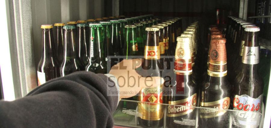Clausuran tres establecimientos de ventas de bebidas alcohólicas por violar el horario