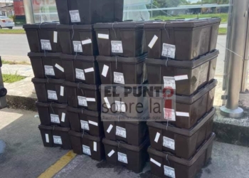 Dona Jonathan Barragán media tonelada de pollo a familias de la zona rural