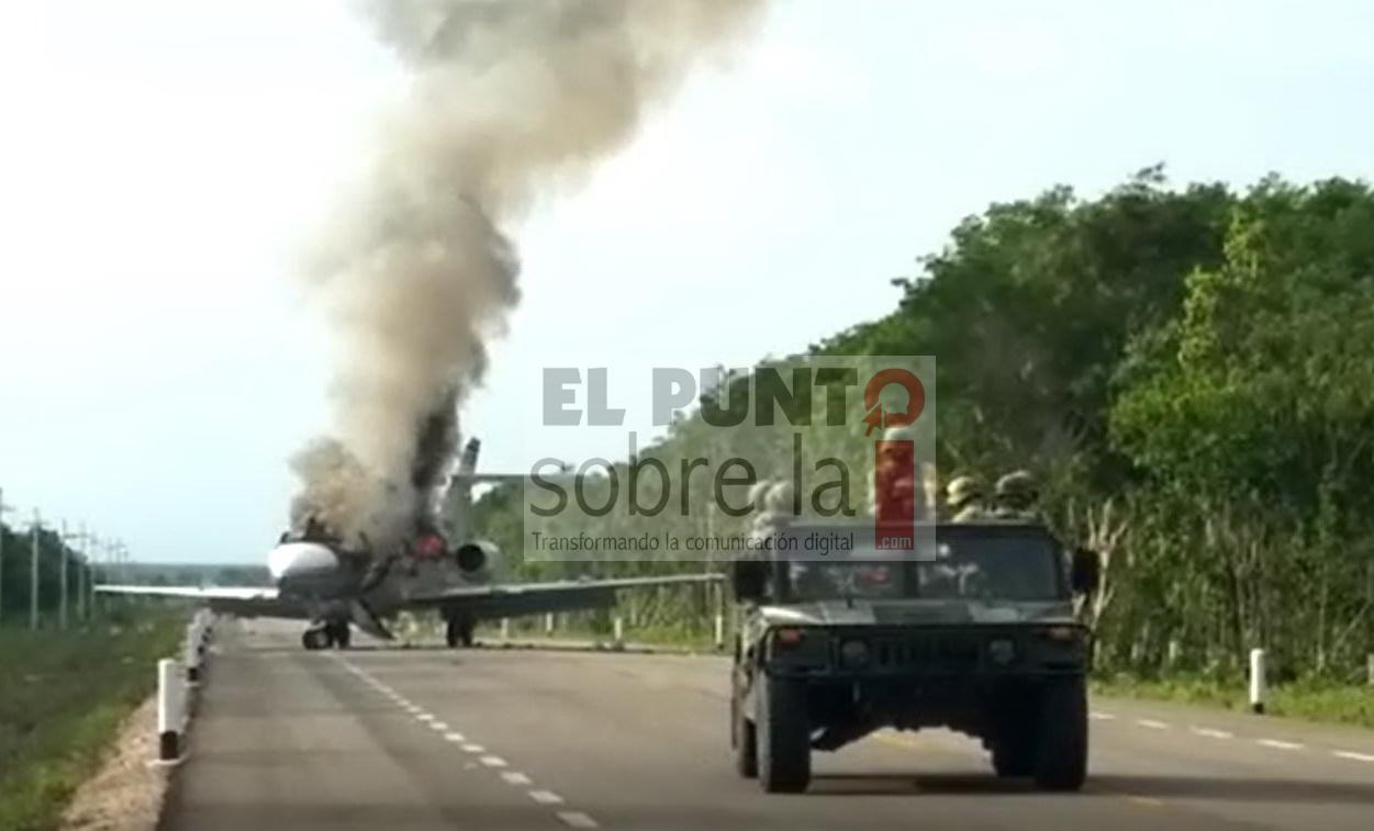 Narco Jet aterriza sobre la carretera federal 184, FCP-Muna, en el tramo José María Morelos-Polyuc