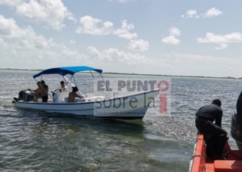 La Secretaría De Marina – Armada De México rescata a tres personas en inmediaciones de punta Chelen, Quintana Roo