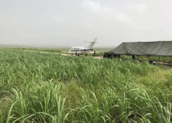 Cañeros amagan con retirar avioneta ante negativa de la FGR