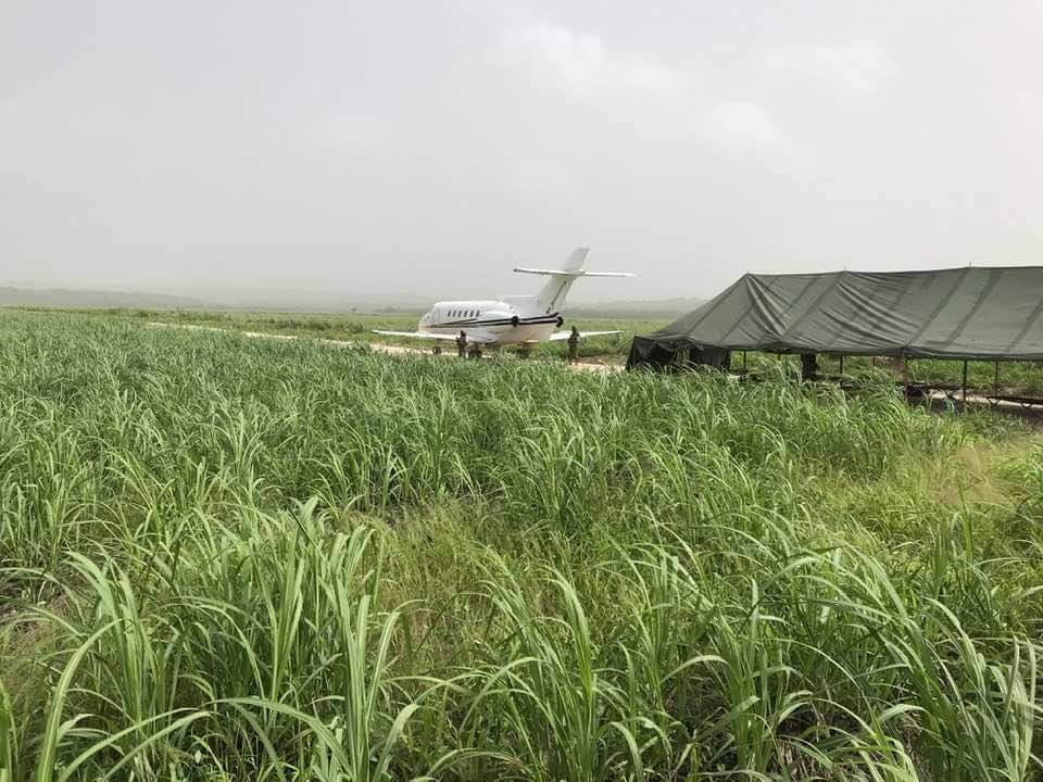 Cañeros amagan con retirar avioneta ante negativa de la FGR