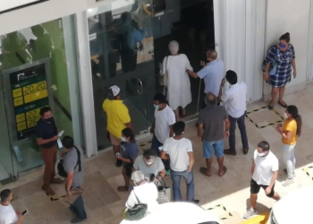Bancos dan trato inhumano a sus clientes