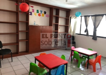 Protesta de padres de familia, exhibe irregularidades en proceso de licitación del ISSSTE