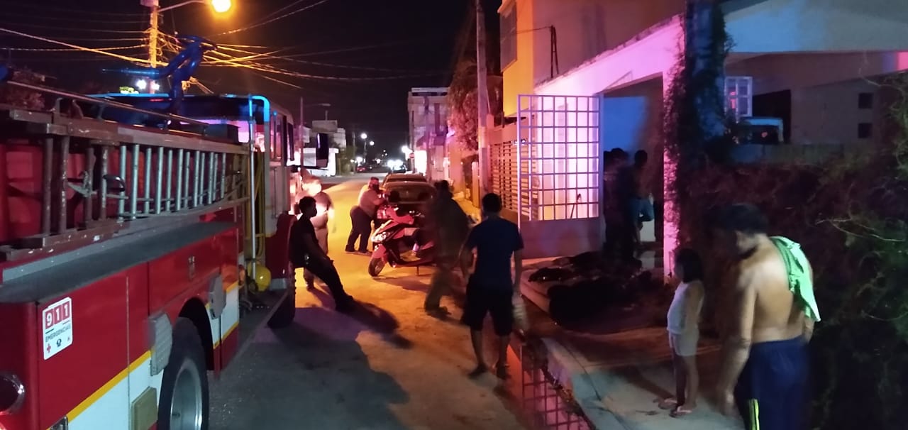 Corto circuito provoca incendio