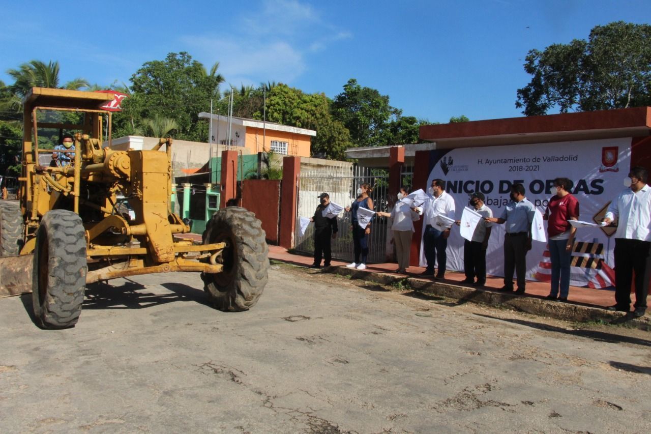 Ayuntamiento empieza renovación de calles en el municipio