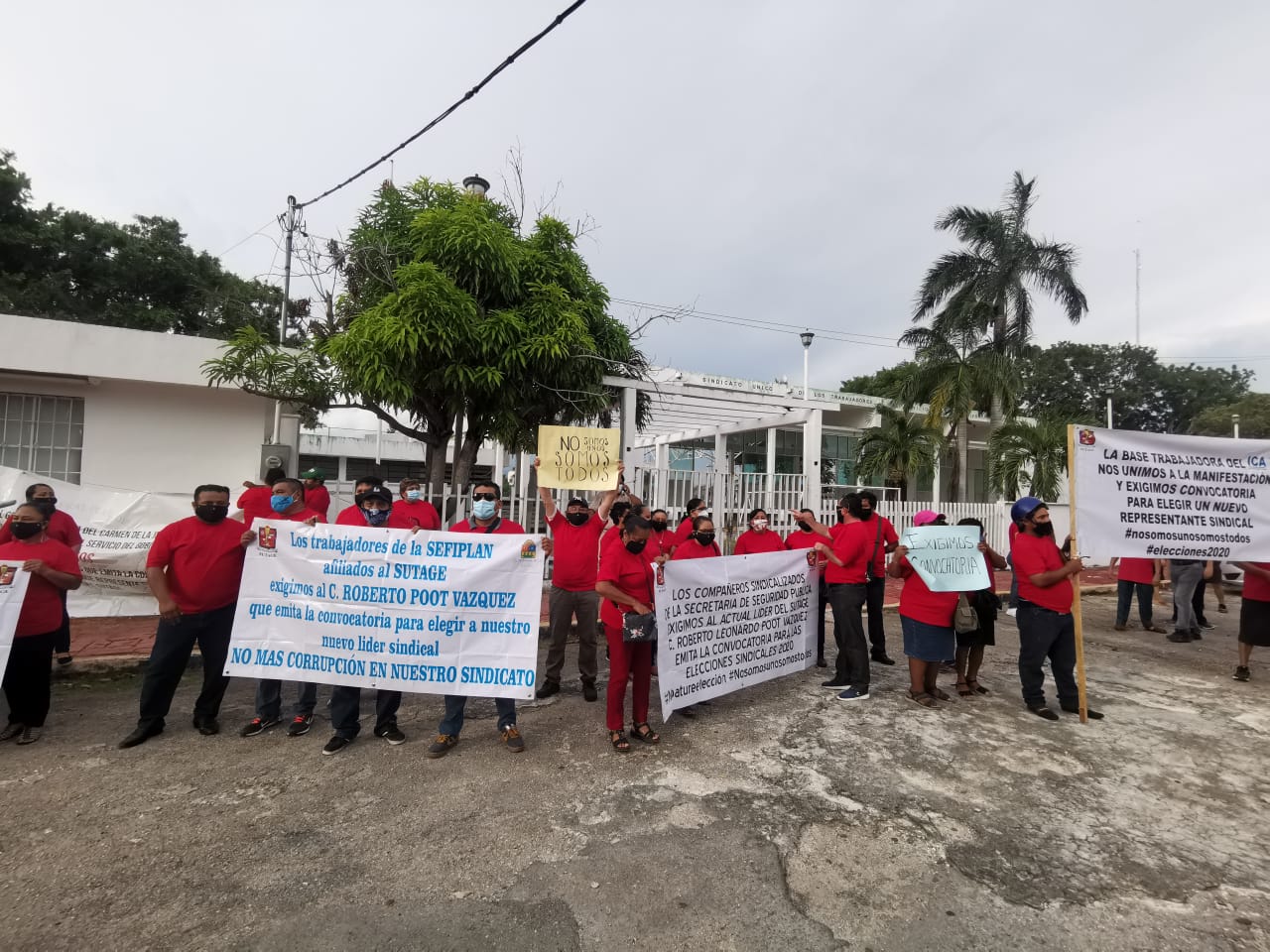 Toman instalaciones del Sutage en Chetumal