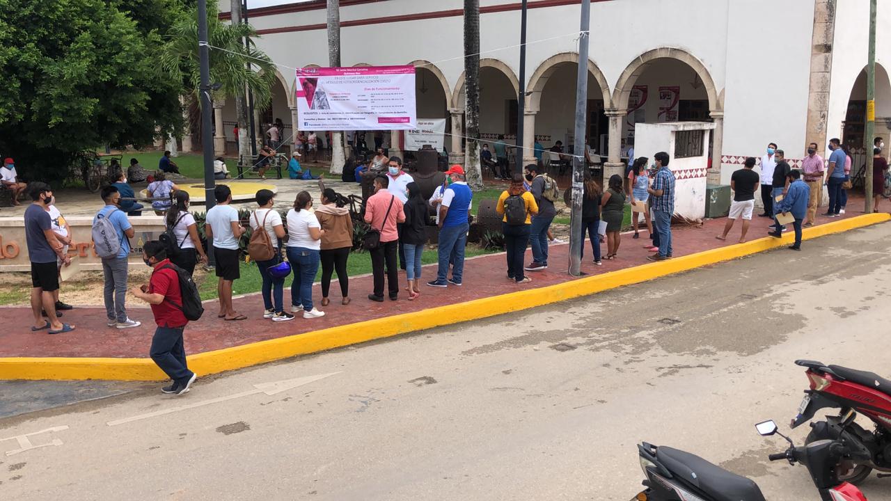 INE puso en marcha un módulo de fotocredencialización itinerante en Felipe Carrillo Puerto
