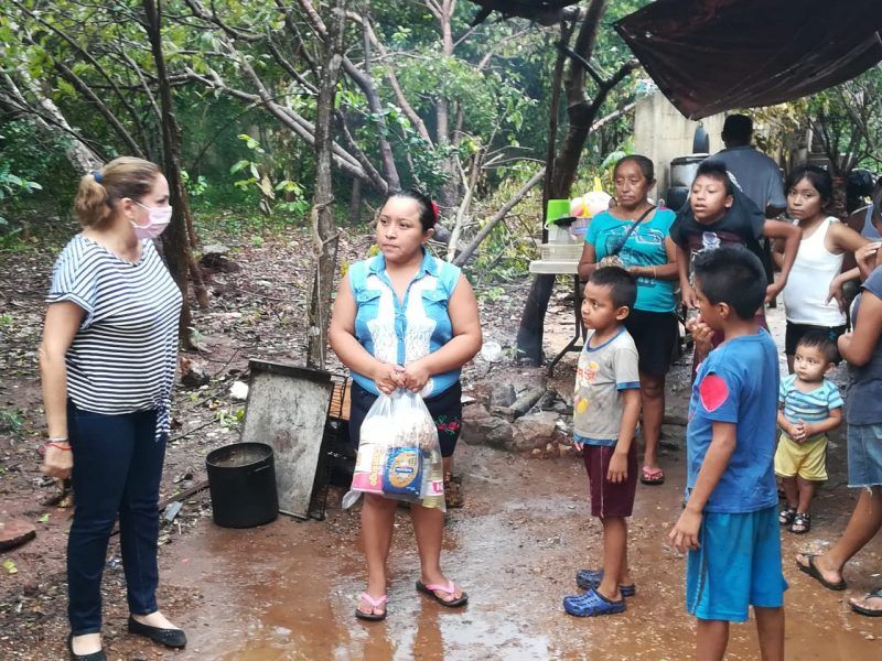 Familias afectadas por Gamma y Delta reciben apoyo de la Legisladora local vallisoletana