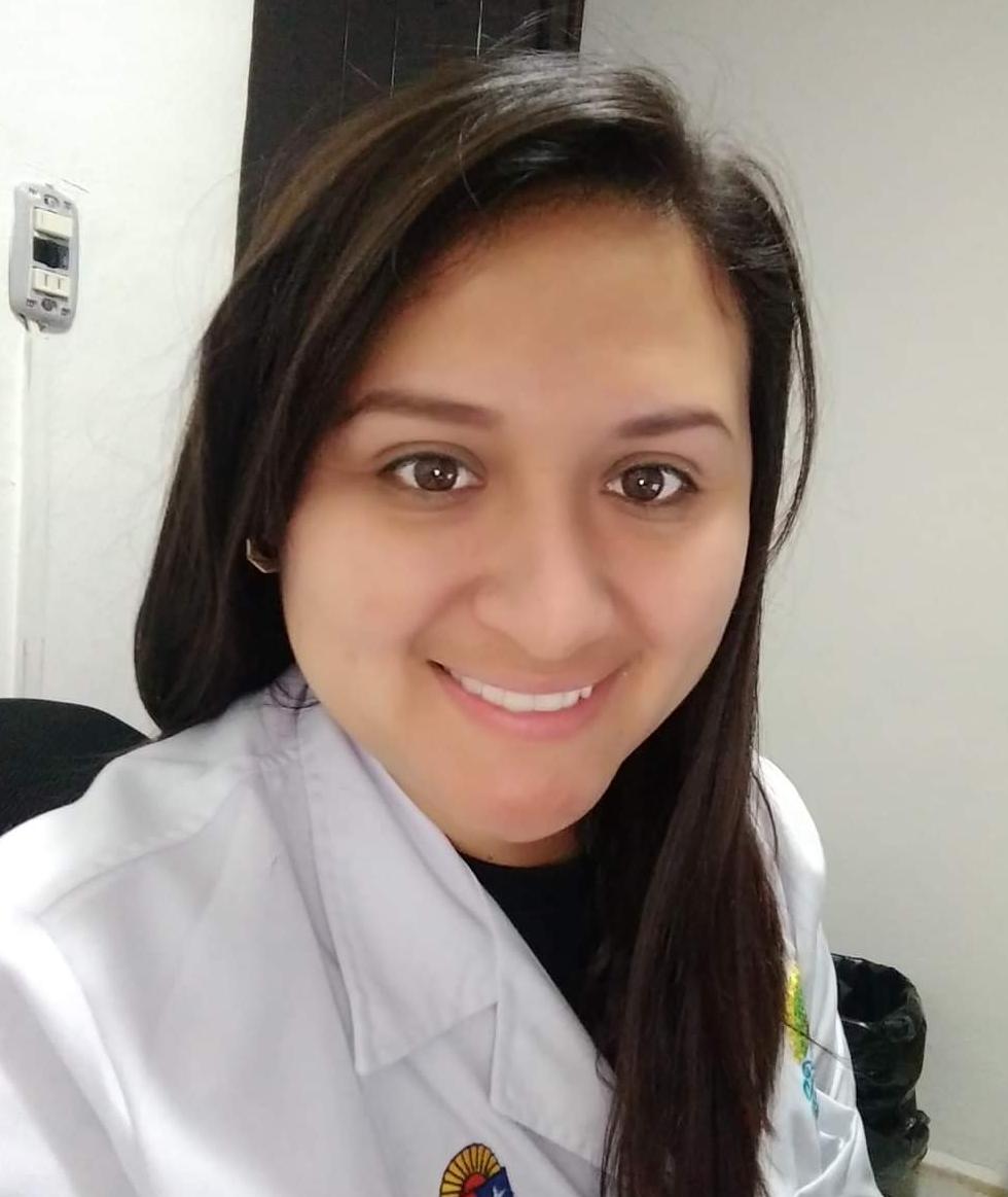Clarita Ines Vázquez Chan como nueva directora del hospital integral