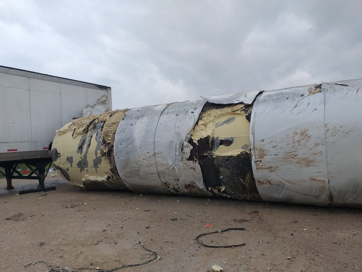 Estalla pipa de oxígeno en un tráiler park ubicado sobre la carretera Chetumal-Bacalar
