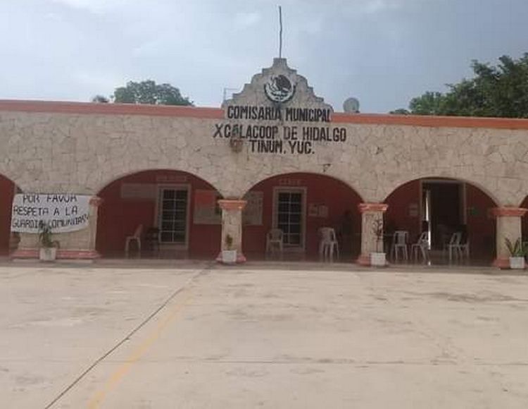 Mal manejo de los apoyos y desatención a la comunidad de Xcalacoop, acusan a la alcaldesa de Tinúm 