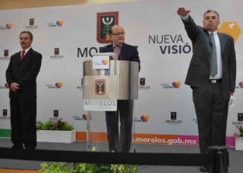 Da Carlos Joaquín atole con el dedo a feministas y quintanarroenses