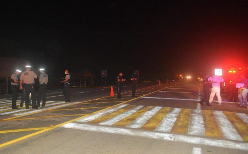 El cuerpo sin vida de una mujer fue encontrado a un costado de la carretera federal 184,José María Morelos-Dziuché