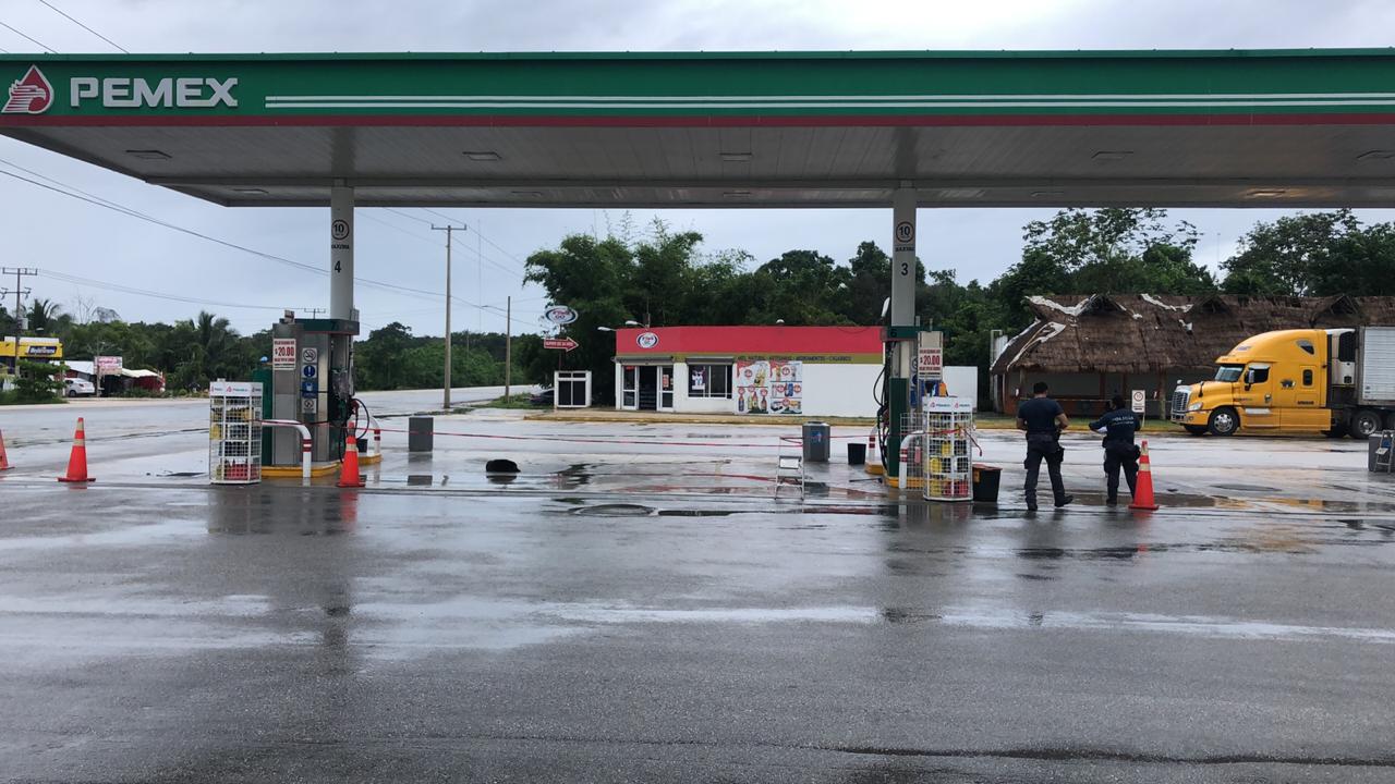 Asaltan gasolinera, se llevan 35 mil pesos en efectivo
