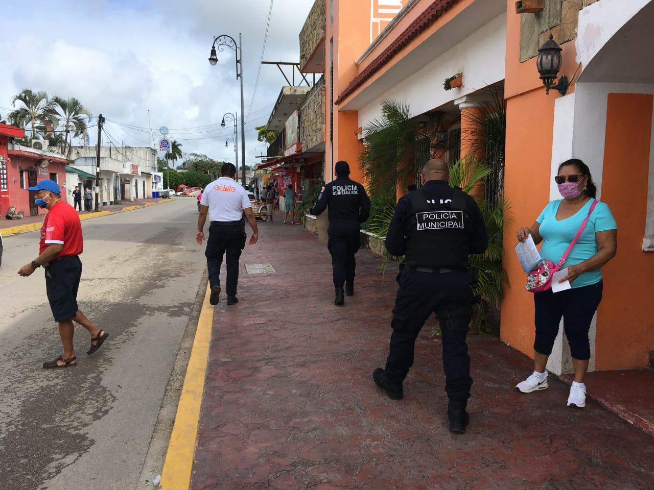 Policías de Felipe Carrillo Puerto exigen al presidente José Esquivel Vargas que cumpla su promesa