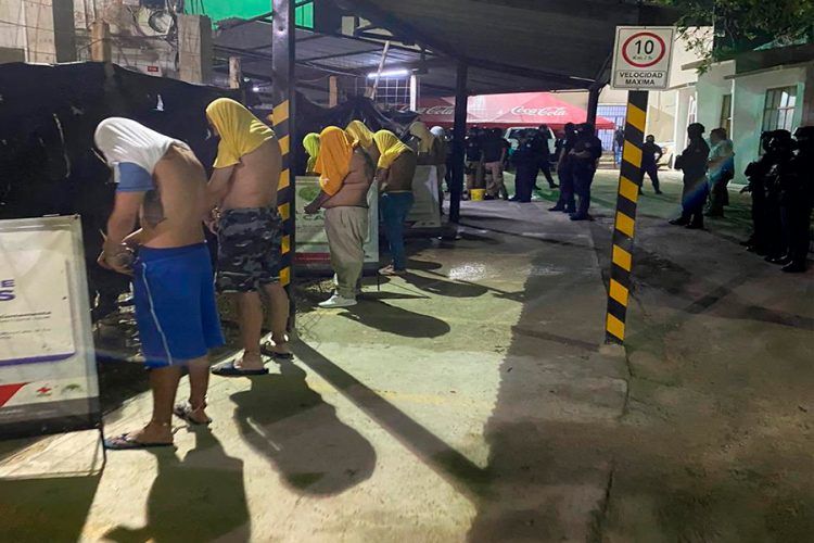 Trasladan a 6 reos de Chetumal a Cancún