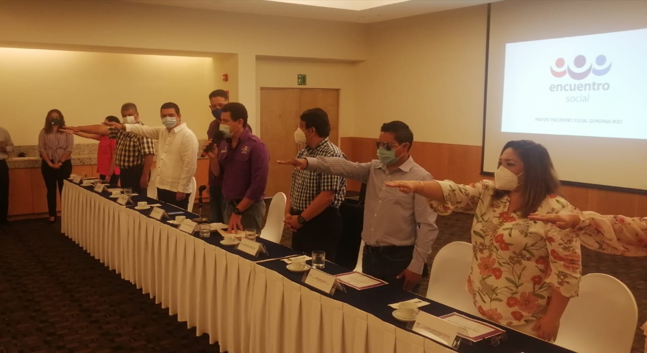 Greg Sánchez presenta a los dirigentes del PESQROO de FCP, Bacalar y OPB