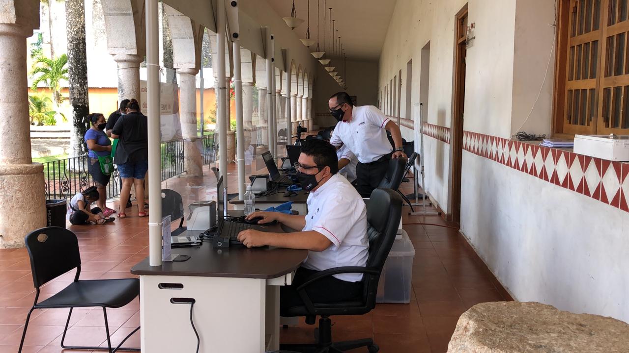 El Instituto Nacional Electoral reabrió el módulo de fotocredencialización