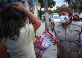 Gobierno de Solidaridad distribuye juguetes a niños en situación vulnerable