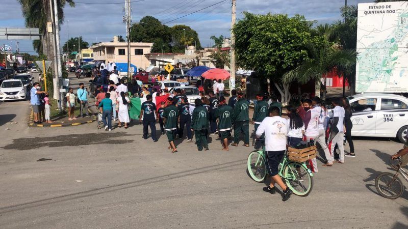 Realizan peregrinación por festejo a los Tres Reyes en Felipe Carrillo Puerto