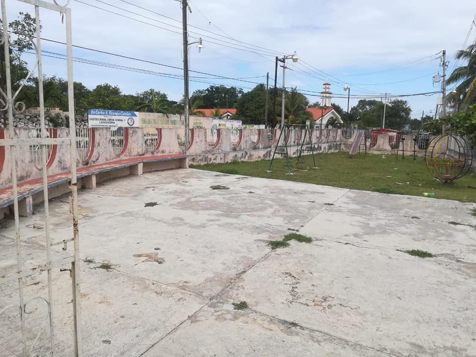Como lamentable califican en Temozón el deterioro y abandono de los parques