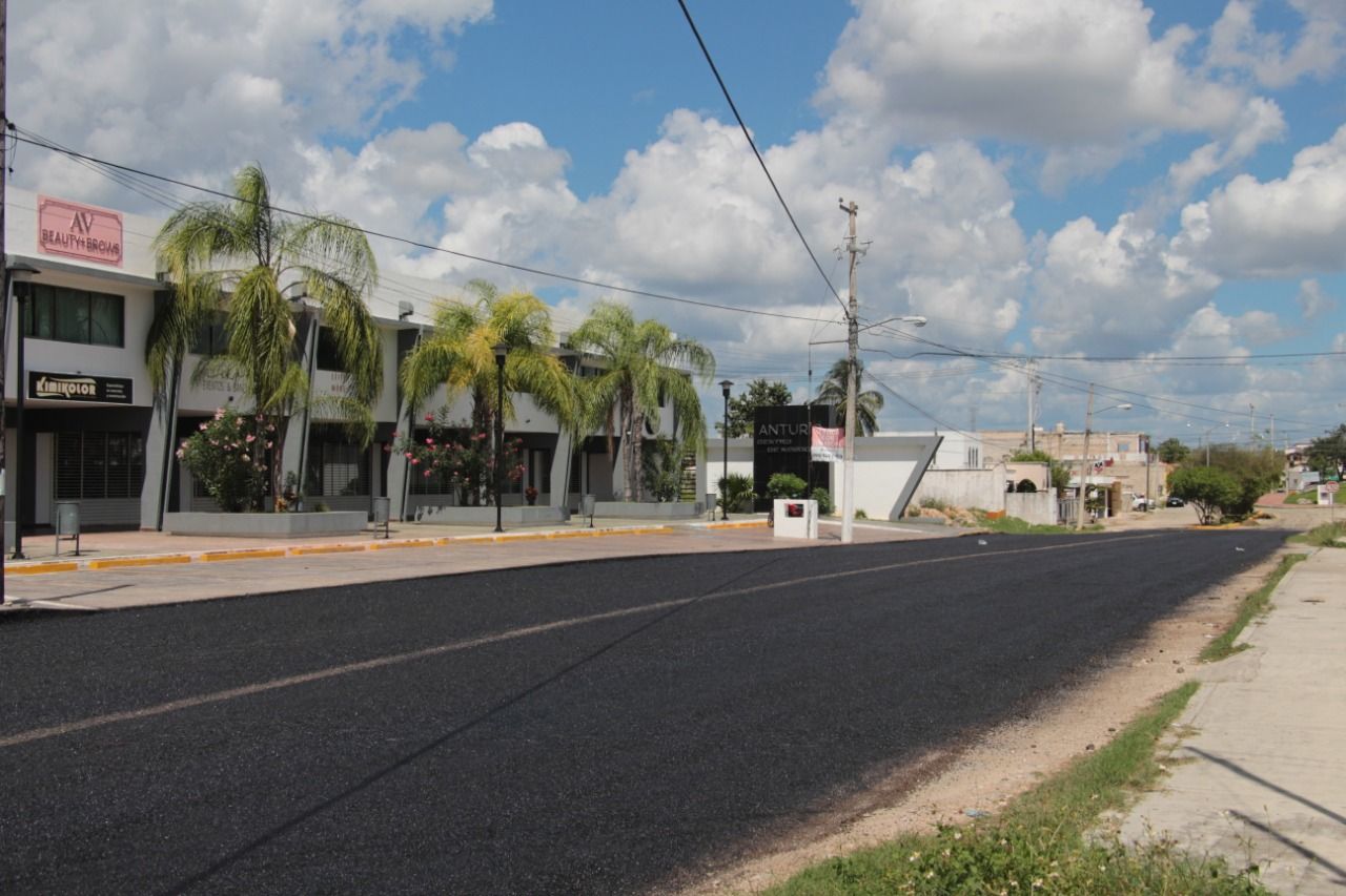 Avanza la restauración y el mejoramiento de las vialidades en la Capital del Oriente Maya