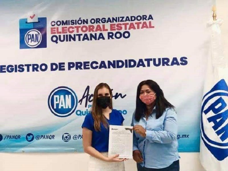 Atenea Ricalde alza mano por Isla Mujeres; registra su precandidatura