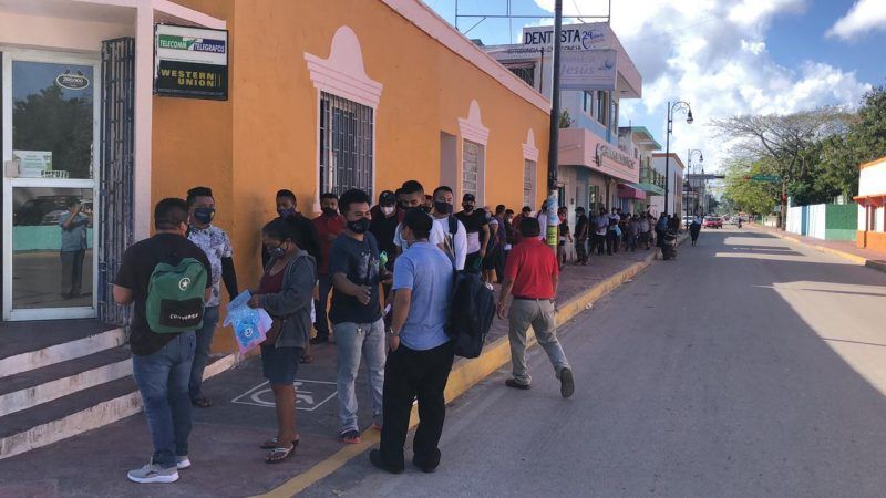 “Jóvenes construyendo el futuro” en Felipe Carrillo Puerto cobran sus apoyos