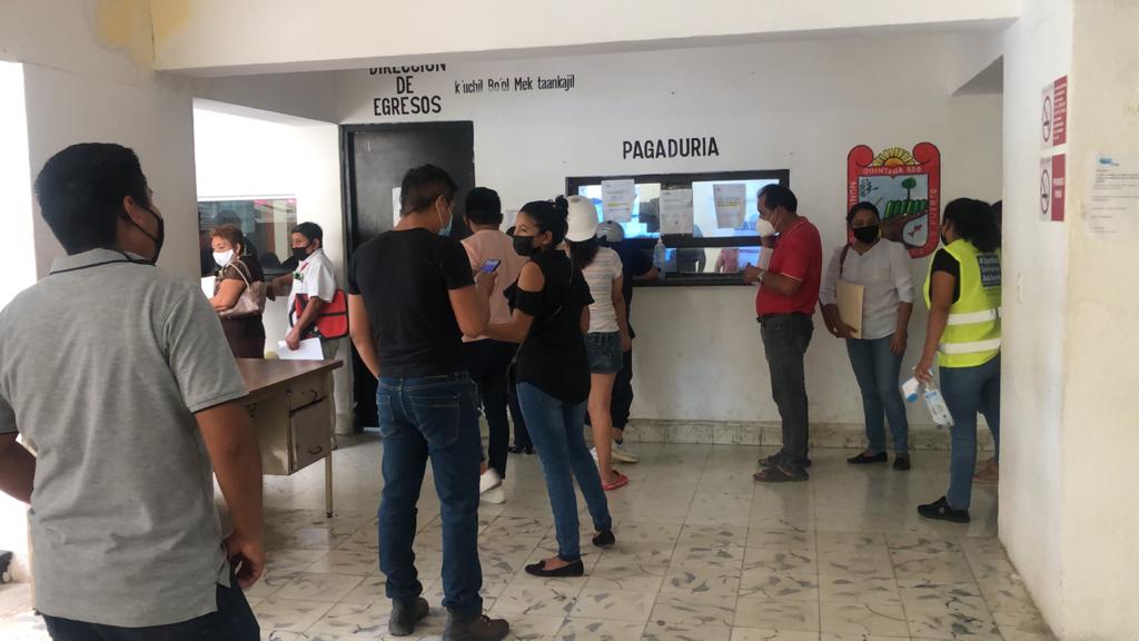 Luego de la manifestación del martes, más de 600 empleados recibieron sus salarios