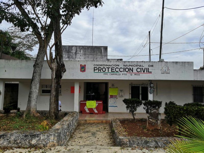 Trabajadores de la Coordinación Municipal de PC realizaron una manifestación de brazos caídos