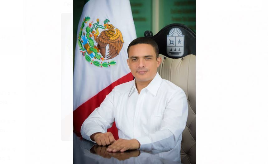 Ex priísta Raymundo King de la Rosa pide ser el abanderado a Presidente Municipal por MORENA en Othón P. Blanco