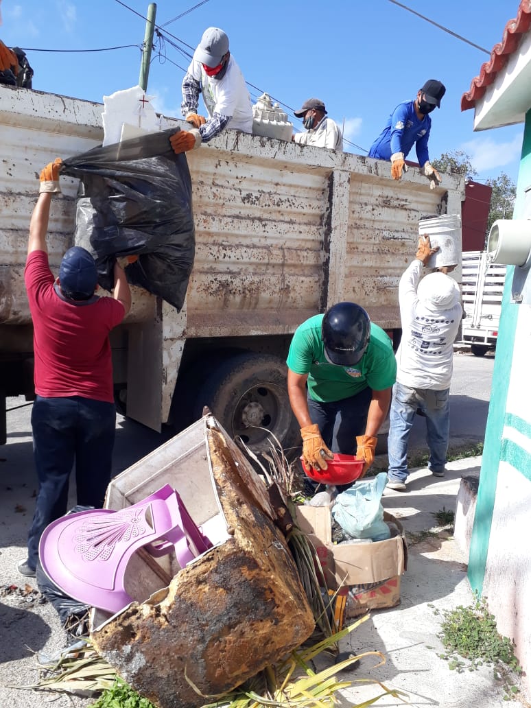 Responden vallisoletanos a Campaña de Descacharrización