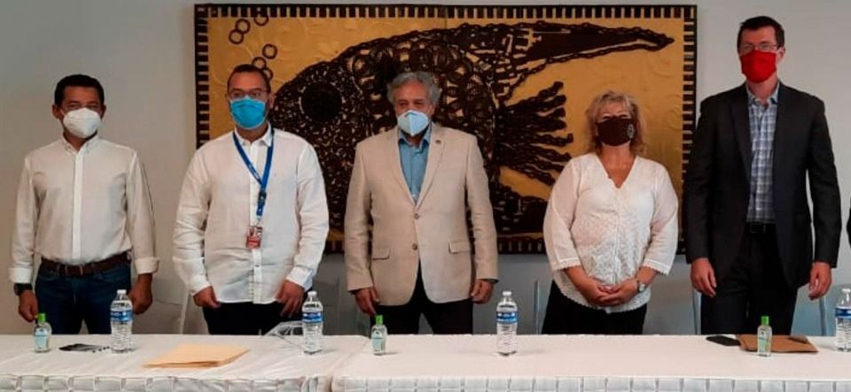 Embajada de Estados Unidos dona equipo y hace del Aeropuerto de Cozumel el más seguro de todo México