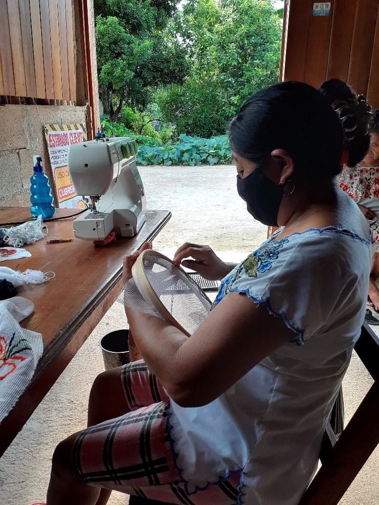 Artesanas de la Zona Maya de Felipe Carrillo Puerto representarán a México en Colombia
