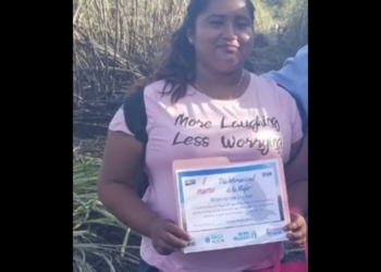 Encargada de cosecha defrauda a cortadores de caña