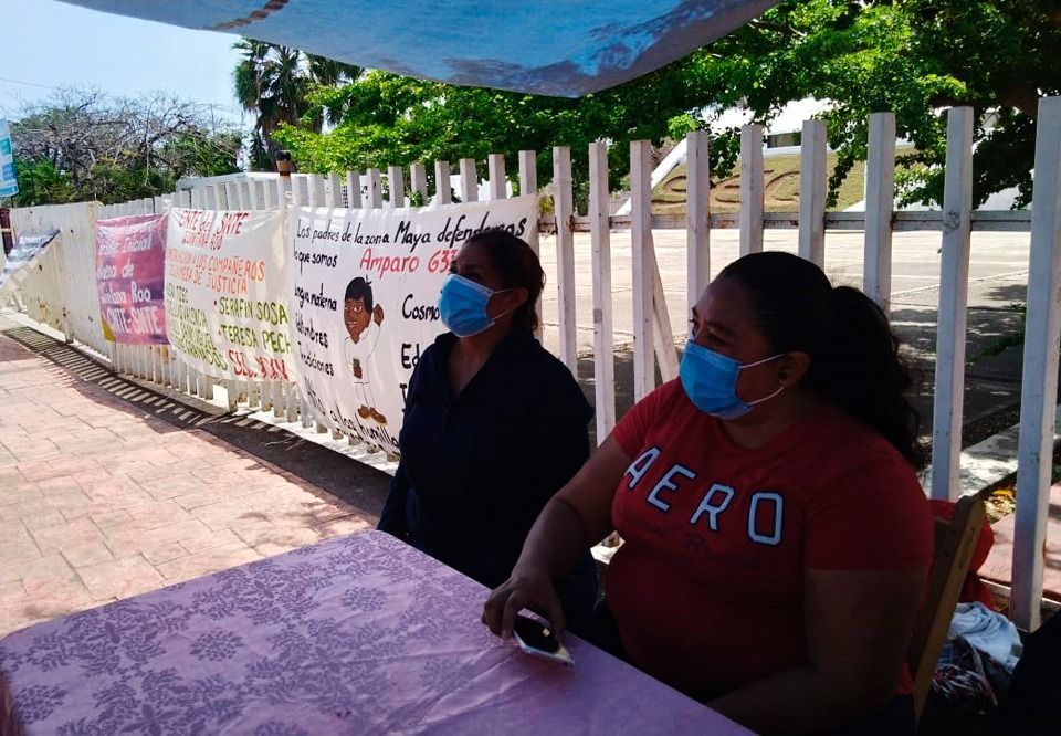 Incumple SEQ reinstalación de maestros ordenada por un juez