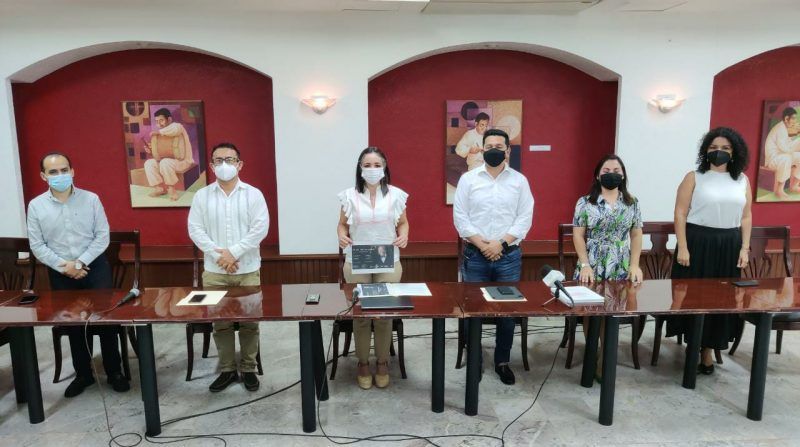 Ofrecen rueda de prensa para anunciar una celebración dedicada al cantautor Armando Manzanero